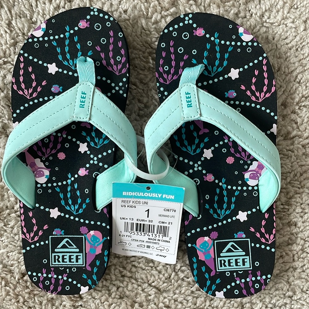 NWT Reef Girls Flip-flops, Size 1